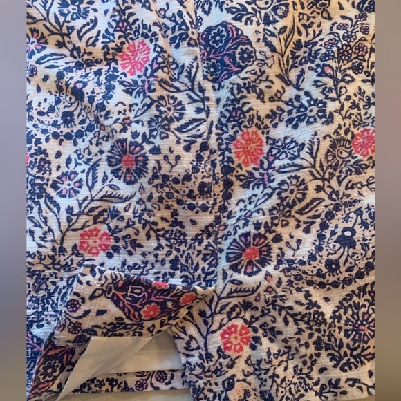 Ann Taylor petite size 2P Floral mini skirt - Picture 4 of 9